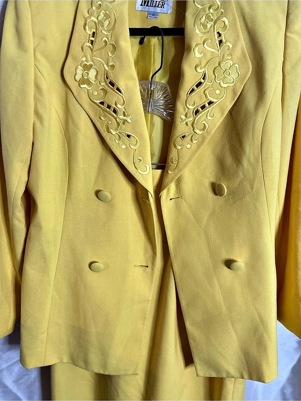Morgan Miller Embroidered Skirt Suit in Yellow Size 10 NWT - Picture 8 of 14